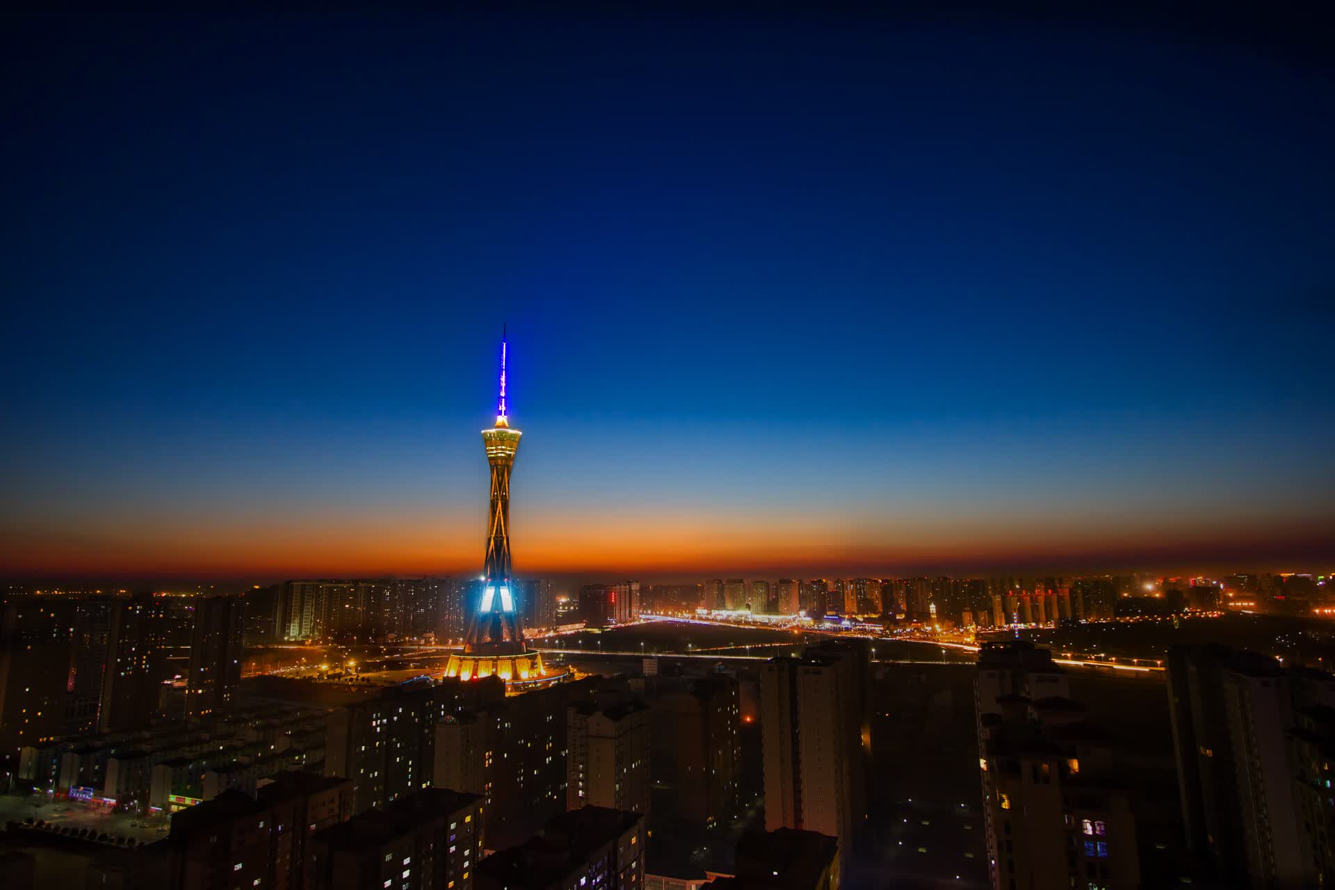 世界体能训练示范俱乐部案例发布:复制模型助力推广,体能训练师官网